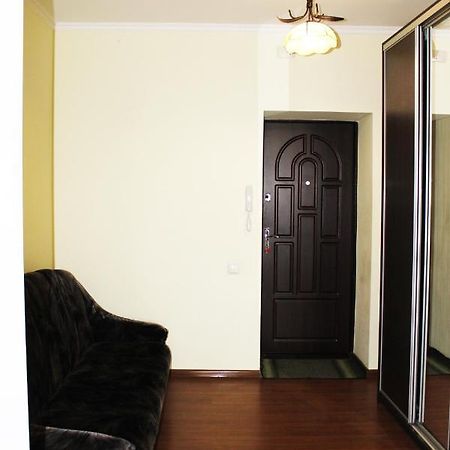 Центр Міста Однокімнатна Новобудова Apartment Lutsʼk Exterior foto